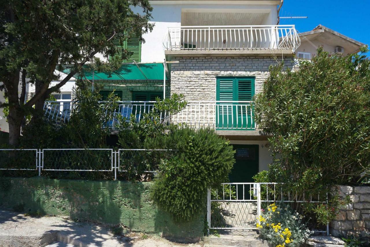 פרימוסטן Apartments Podatok 4 מראה חיצוני תמונה